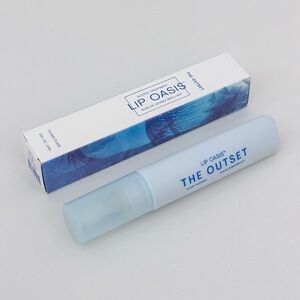 THE OUTSET Lip Oasis Glossy Treatment in “Clear”
